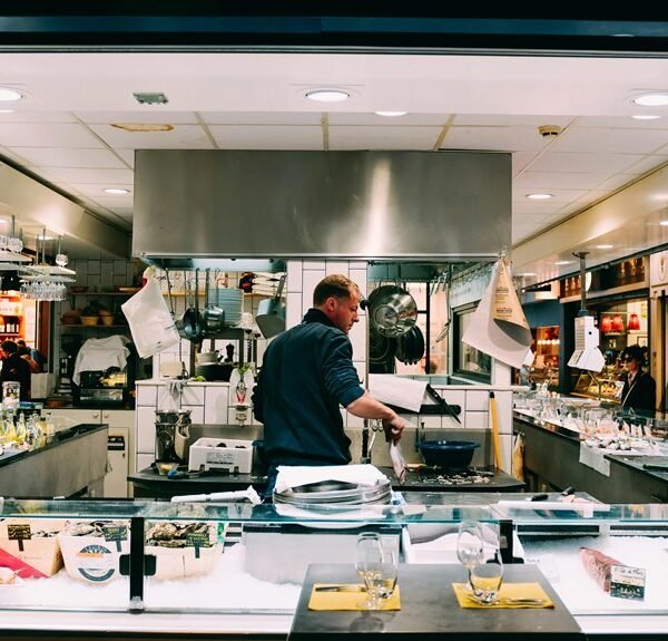 increase organic traffic expert